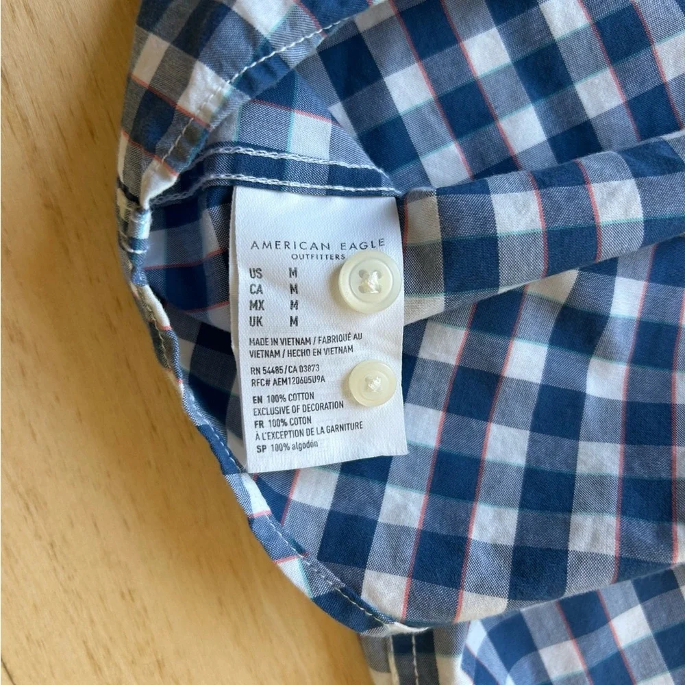 American Eagle Men’s Blue/White Checked Cotton Button Down Shirt - Size Medium